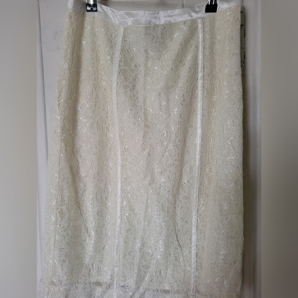 Skirt - Picture 2 of 3